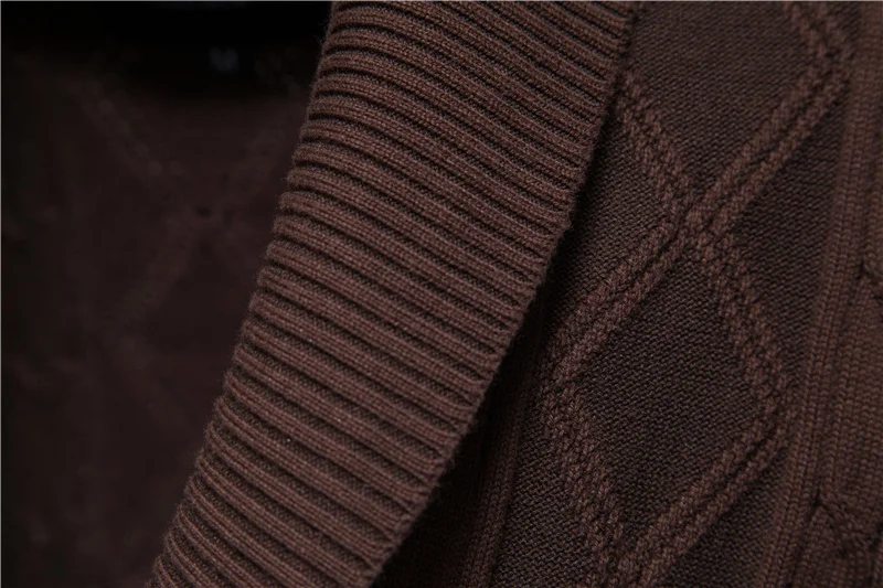AIOPESON Cotton Argyle Cardigan Men Casual Single Breasted Solid Color Business Mens Cardigans New Winter Fashion Sweater Man